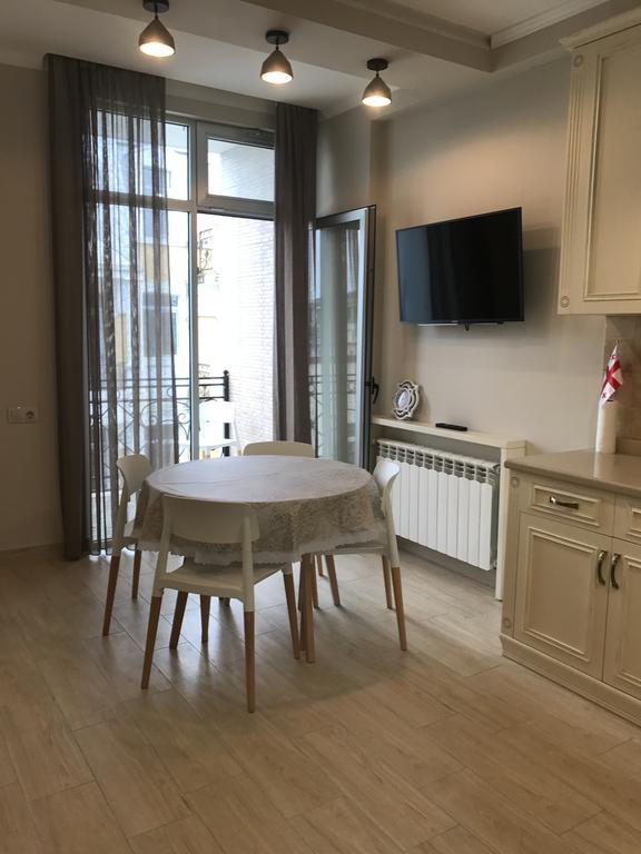 Piazza Apartment باتومي المظهر الخارجي الصورة