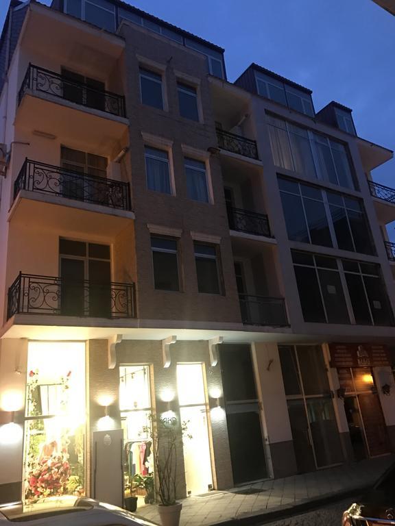 Piazza Apartment باتومي المظهر الخارجي الصورة